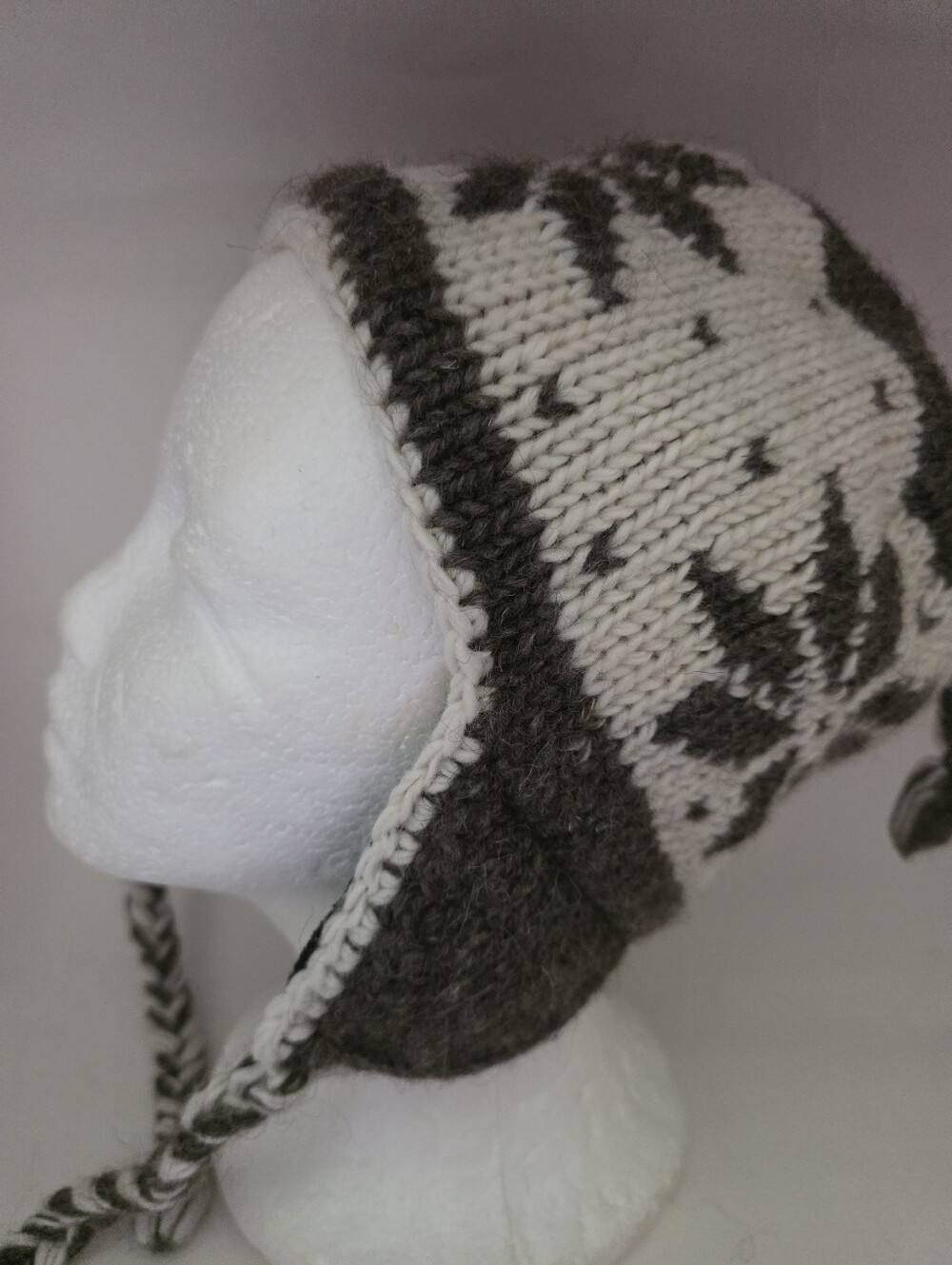 The Collection Royal Beanie 100% Wool Winter Hat Tassels Beige Cream Ski Nepal